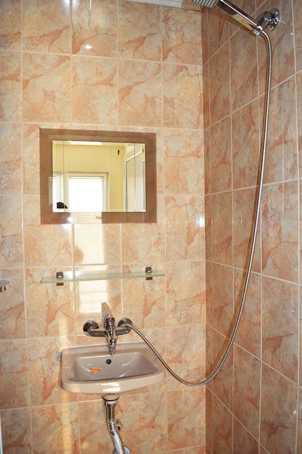 Къща За Гости "Черната Роза" Bŭlgarevo Exteriör bild