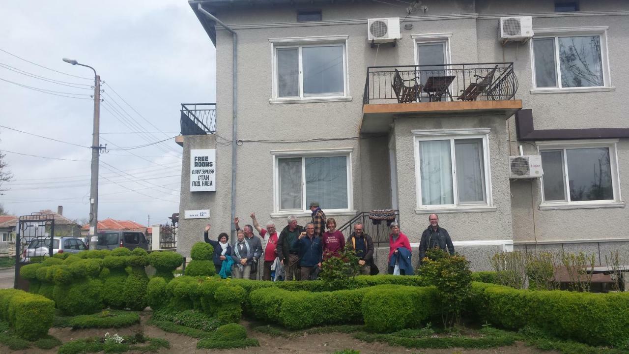 Къща За Гости "Черната Роза" Bŭlgarevo Exteriör bild